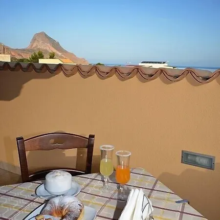 Bed and breakfast Baia Santa Margherita 4*