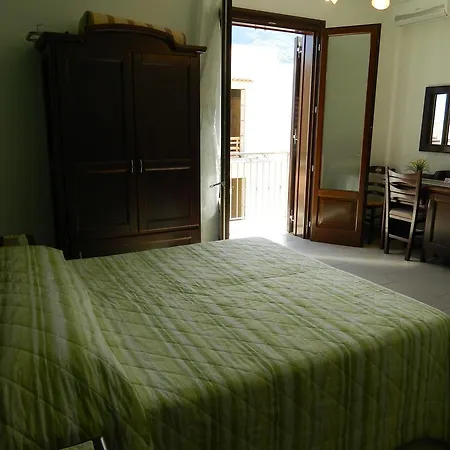 Baia Santa Margherita Oda ve Kahvaltı Castelluzzo
