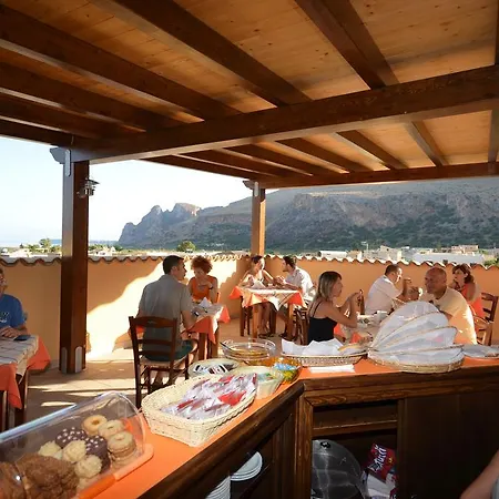 Bed & Breakfast Baia Santa Margherita Castelluzzo