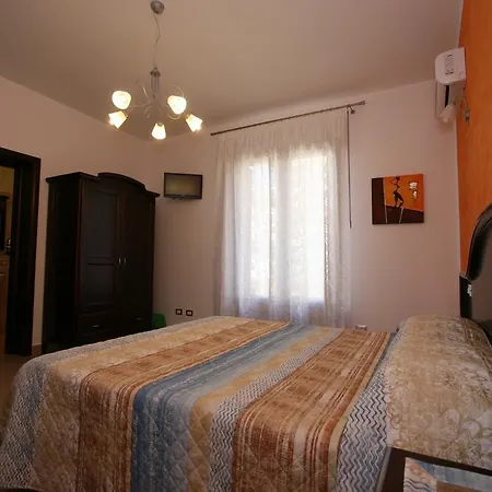 Bed and breakfast Baia Santa Margherita 4*